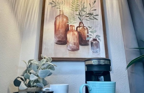 Dripping Springs Cabina | Awaken Cabin @ 13 Acres - Yoga/Hike/Meditate