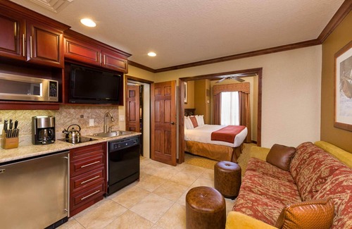 Park City Apartamento | Award winning, 2 BR w/ full kitchen, WiFi, Hot tub, FP, parking, Gym, pool, etc
