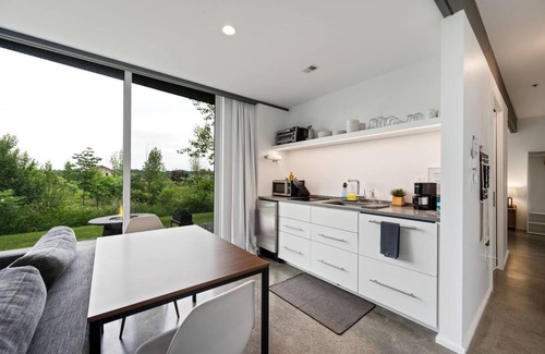 Egg Harbor Apartamento | The Flats on Church Street - Unidad 101 - Alquiler de vacaciones modernas en el condado de Door