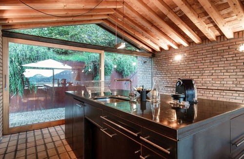 Morcote Casa | Award-winning lake-view design house in Morcote (CASA BRICK)