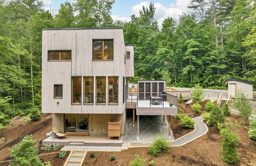 Meredith Casa | Award Winning Lake Waukewan Home sleeps 10 featured in Forbes Magazine