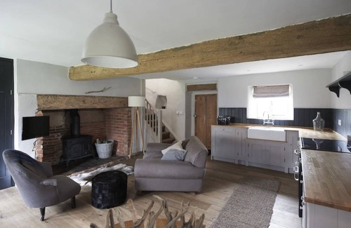 Sharrington Cabaña | Award-winning, stylish and simple, in a countryside setting near the coast