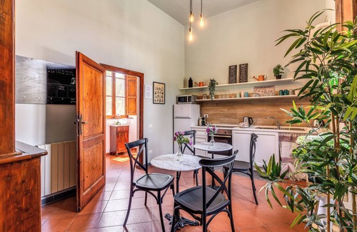 Pisa Casa | AwesHome Villa Tower