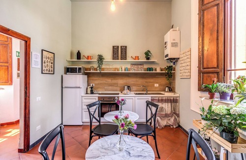 Pisa Casa | AwesHome Villa Tower