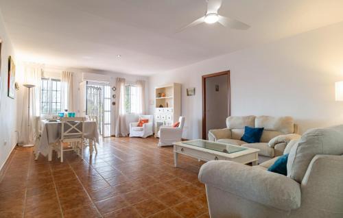 Villanueva del Río y Minas Casa | Awesome Home In Villanueva Del Rio Y M