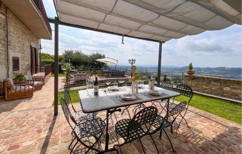 Civitella Benazzone Apartamento | Awesome Apartment In Civitella Benazzone With House A Panoramic View