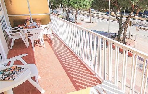Malgrat de Mar Apartamento | Awesome Apartment In Malgrat De Mar