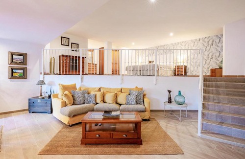 Alcaucín Apartamento | Awesome Apartment In Alcaucín With Wifi