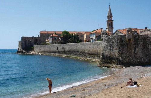 Rozino Apartamento | Awesome apartment in Budva with 2 Bedrooms, WiFi and Outdoor swimming pool