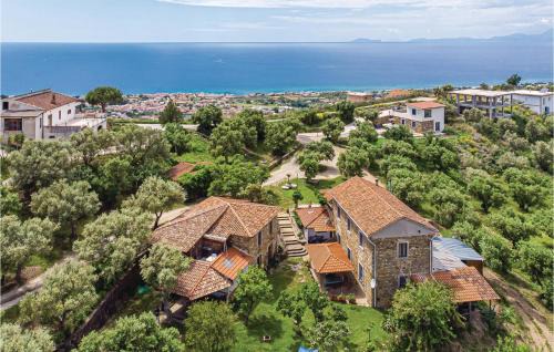 Castellabate Apartamento | Awesome Apartment In Castellabate Sa