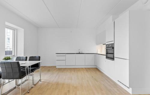 Glostrup Apartamento | Awesome Apartment In Glostrup With Wifi