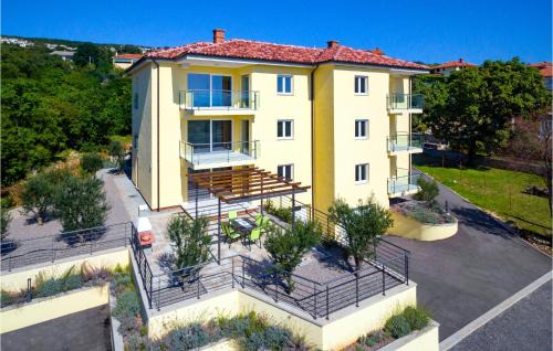 Zurkovo Apartamento | Awesome Apartment In Kostrena