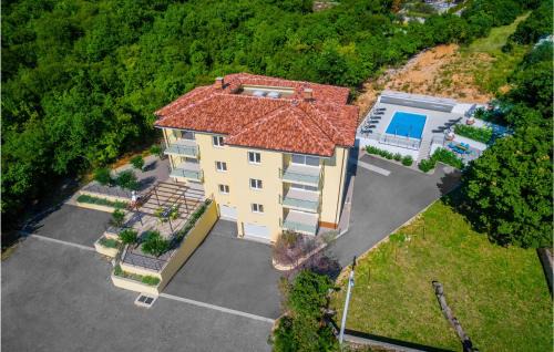 Zurkovo Apartamento | Awesome Apartment In Kostrena