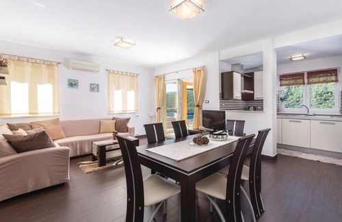Duga Luka Apartamento | Impresionante apartamento en Labin con.