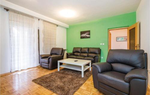 Kuceli Apartamento | Awesome Apartment In Matulji With Wifi