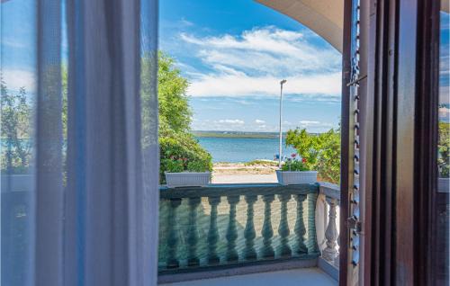 Raslina Apartamento | Awesome Apartment In Raslina
