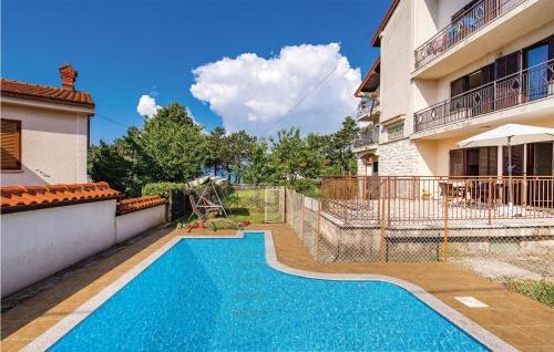 Sarsoni Apartamento | Awesome Apartment In Rijeka With Wifi