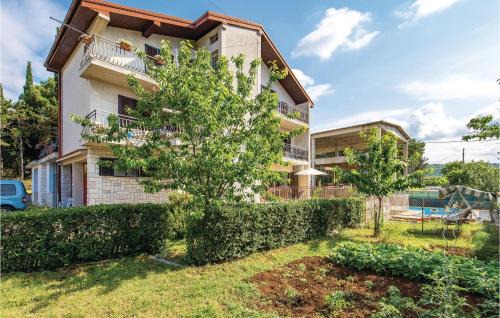 Sarsoni Apartamento | Awesome Apartment In Rijeka With Wifi