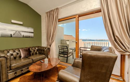 Sukosan Apartamento | Awesome Apartment In Sukosan With Sauna