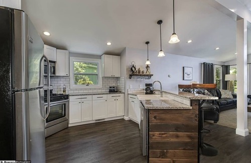 Decatur Casa | Awesome Chickamauga Lake House with Private Dock, Dog-friendly