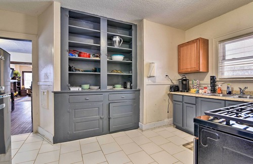 New Center Detroit Apartamento | Awesome Detroit Apartment < 3 Mi to Midtown!