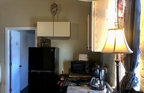 Charlotte Apartamento | Awesome Downtown Gypsy loft next to popular Venue SW of Lansing.