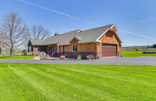 Teall Beach Casa | Awesome Geneva Home with Patio Near Seneca Lake!