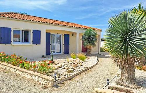 Sainte-Gemme-la-Plaine Casa | Awesome Home In Sainte-Gemme-La-Plaine