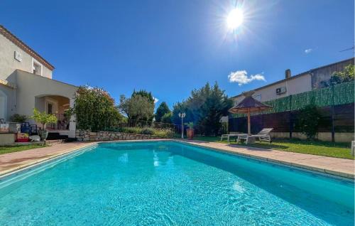 Aramon Casa | Awesome Home In Aramon With Outdoor Swimming Pool