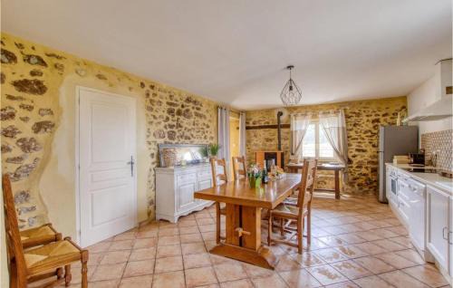 Artigues Casa | Awesome Home In Artigues