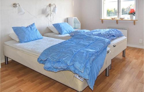 Tanum O Casa | Awesome Home In Bullaren With Wifi