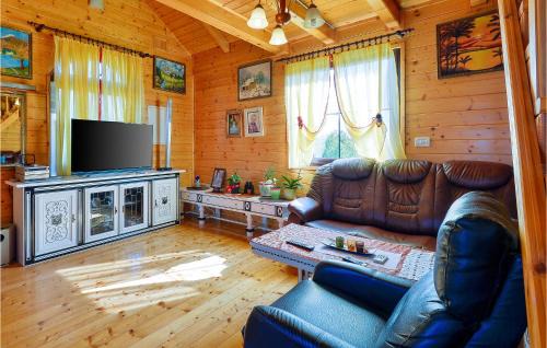 Sveti Ivan Zelina Casa | Awesome Home In Donja Zelina With Wifi