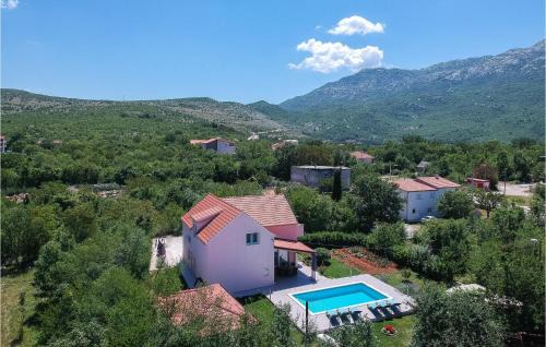 Dugopolje Casa | Awesome Home In Dugopolje With Sauna