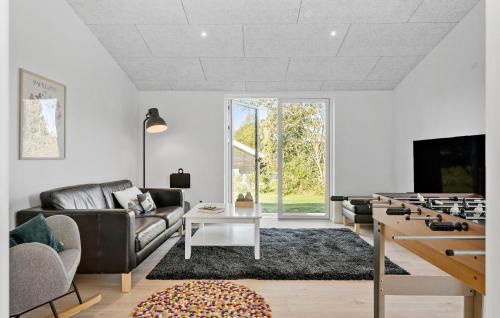 Farvang Casa | Awesome Home In Fårvang With Sauna