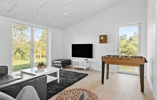 Farvang Casa | Awesome Home In Fårvang With Sauna
