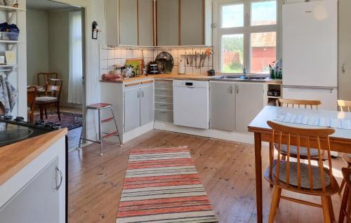 Vanersborg Municipality Casa | Awesome Home In Frändefors