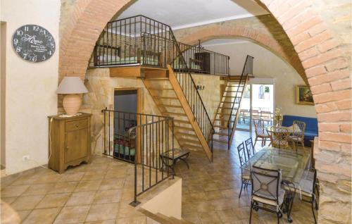 Santa-Maria-Poggio Casa | Awesome Home In Santa Maria Poggio