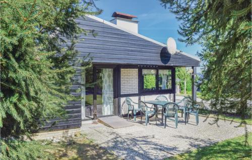 Ferienhausgebiet Hillenseifen Casa | Awesome Home In Gerolstein With Wifi