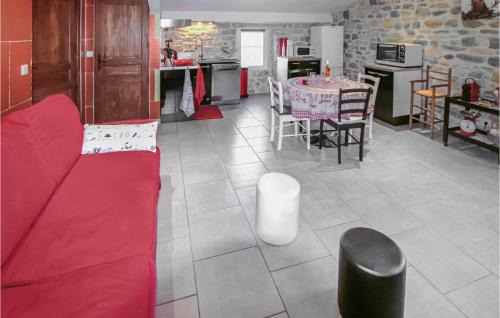 Grospierres Casa | Awesome Home In Grospierres With Sauna