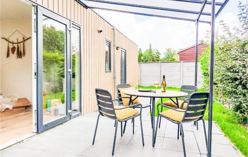 Heinkenszand Casa | Awesome Home In Heinkenszand With Wifi