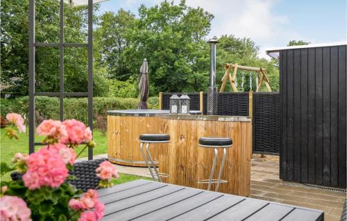 Bork Havn Casa | Awesome Home In Hemmet With Jacuzzi