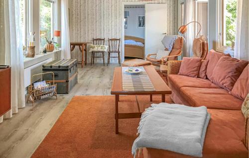 Hultsfred Casa | Awesome Home In Hultsfred With Sauna
