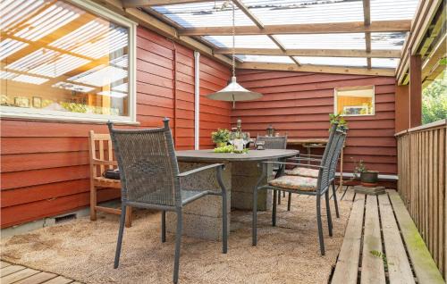 Hundested Casa | Awesome Home In Hundested With Kitchen