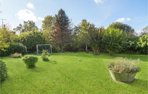 Hundested Casa | Awesome Home In Hundested With Kitchen