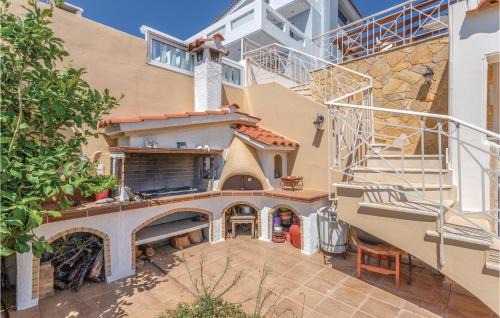 Kaki Thalassa Casa | Awesome Home In Kaki Thalassa-Keratea With Wifi
