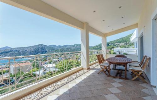 Kaki Thalassa Casa | Awesome Home In Kaki Thalassa-Keratea With Wifi