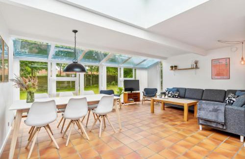 Vibæk Strand Casa | Awesome Home In Knebel With 2 Bedrooms And Internet