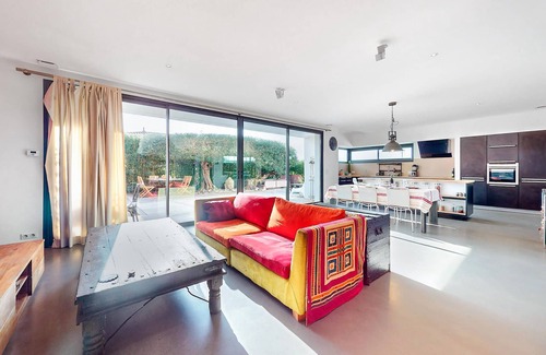 Medis Casa | Impresionante casa en Médis
