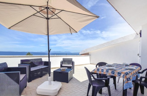 Santa Maria di Castellabate Casa | Awesome Home in Maria di Castellabate With Wifi and 2 Bedrooms