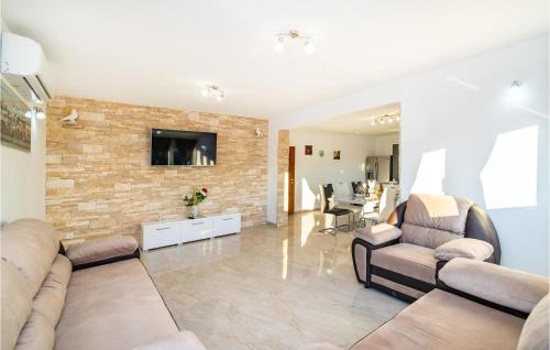 Rovanjska Casa | Awesome Home In Modric